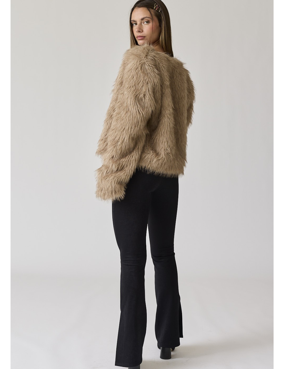 AlannaFauxFurJacket._a0c7f058-0d77-4186-899b-96831c77ec76.png