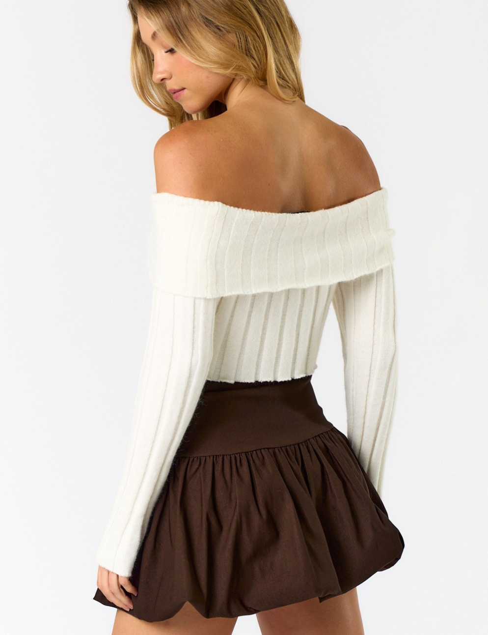 FlaredBubbleSkirt_f762cc4c-c98a-4969-8ac4-2bf3fd896818.png