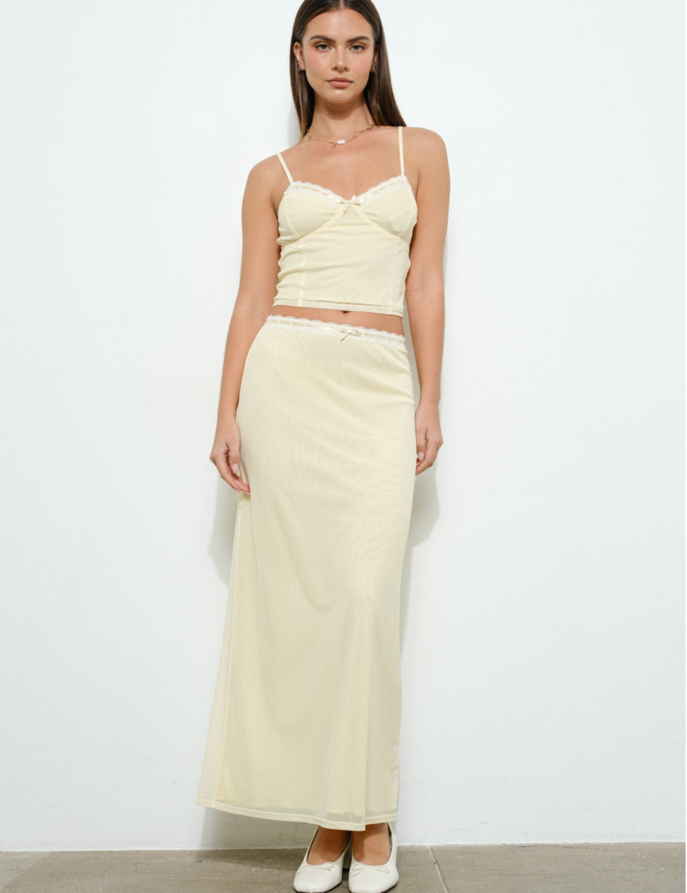 LaceTrimMeshLongSkirt_38633e20-8d6a-40c6-a27f-d5a519a66c21.png