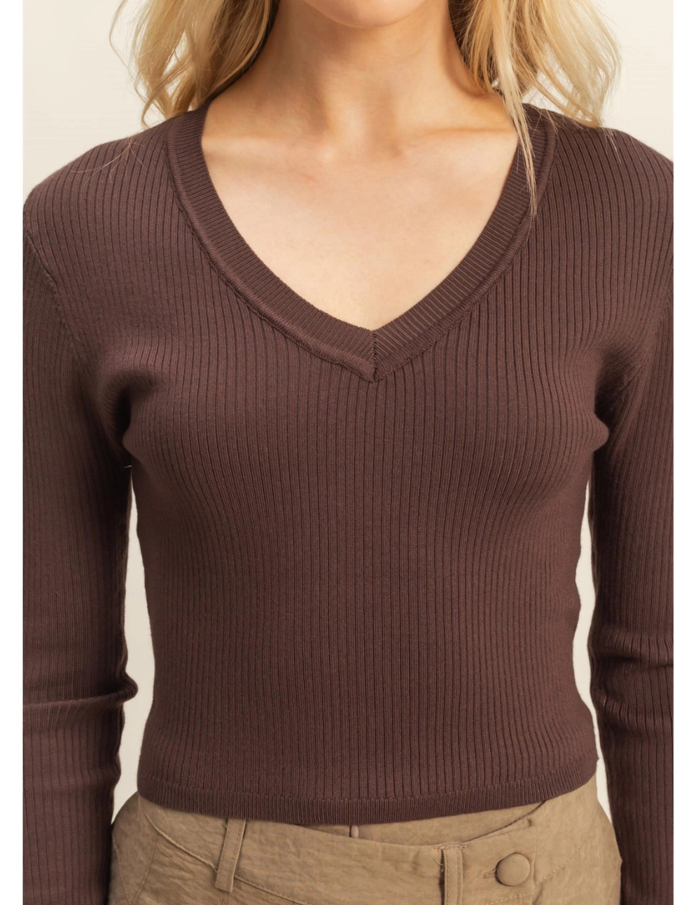 V-NeckFittedSweater.png