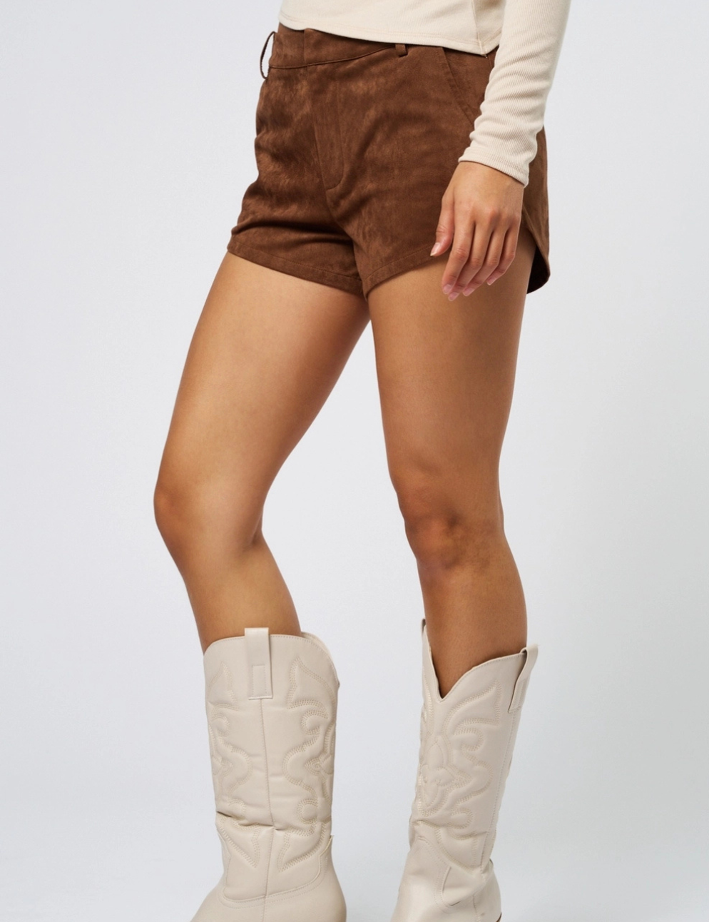 AriaSuedeShorts.png