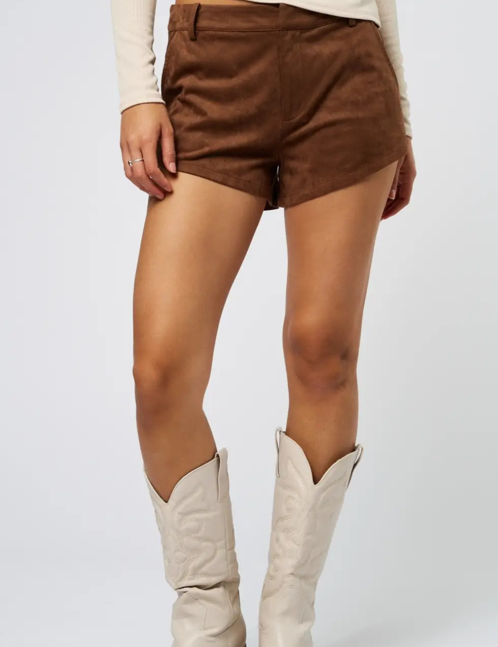 AriaSuedeShorts_2bab3e38-d858-4441-90b1-af7f39c923a8.png