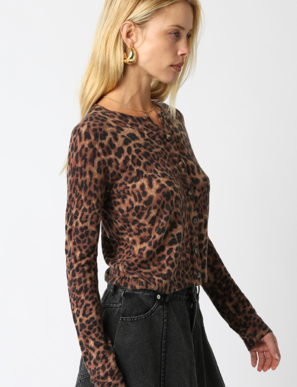 ChristineLeopardKnitTop_a7dc0344-42b3-49e8-9e3c-6fc36fe7e657.png