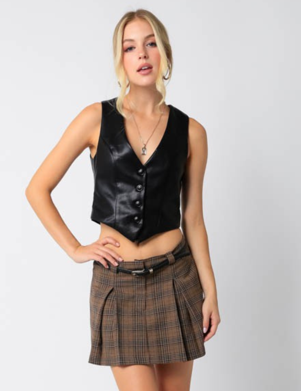 InvertedPleatedMiniSkirt_544bda86-f74a-48ad-abe0-985fa94bd07a.png