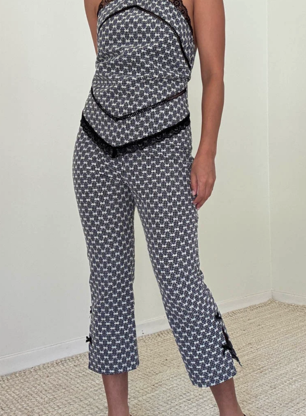 Lace Gingham Capri Pants