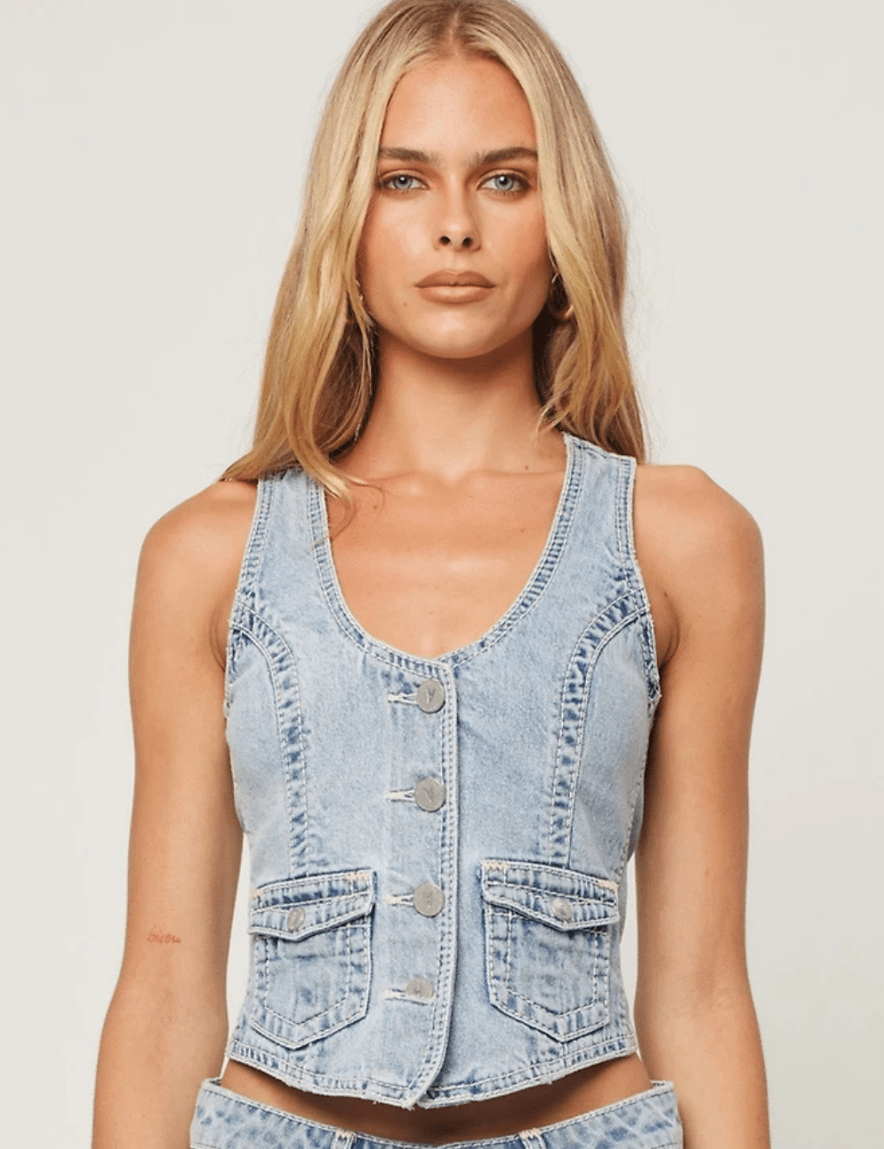 be-mine-vest-avril-8097058.png