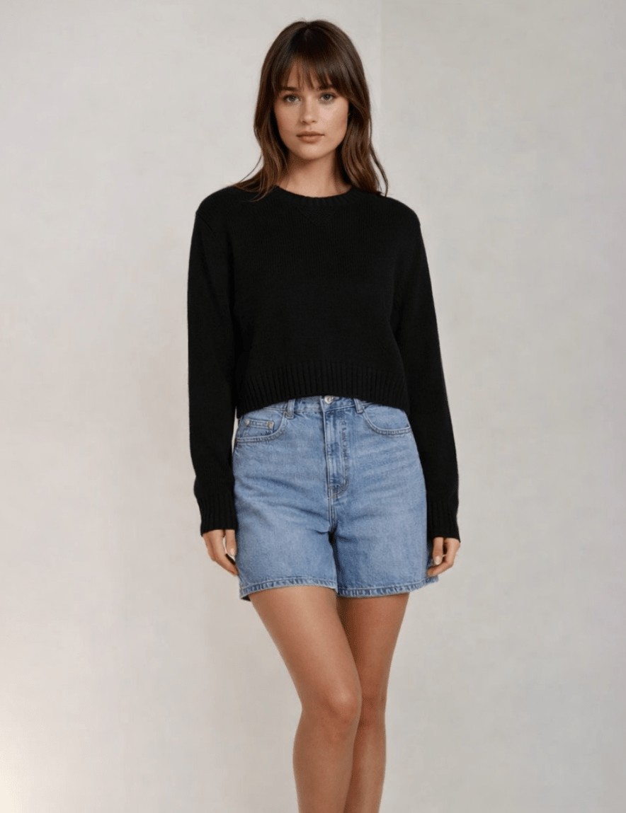 cropped-long-sleeve-sweater-black-9446572.png