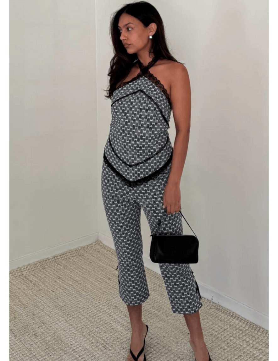 lace-gingham-halter-top-7677438.png