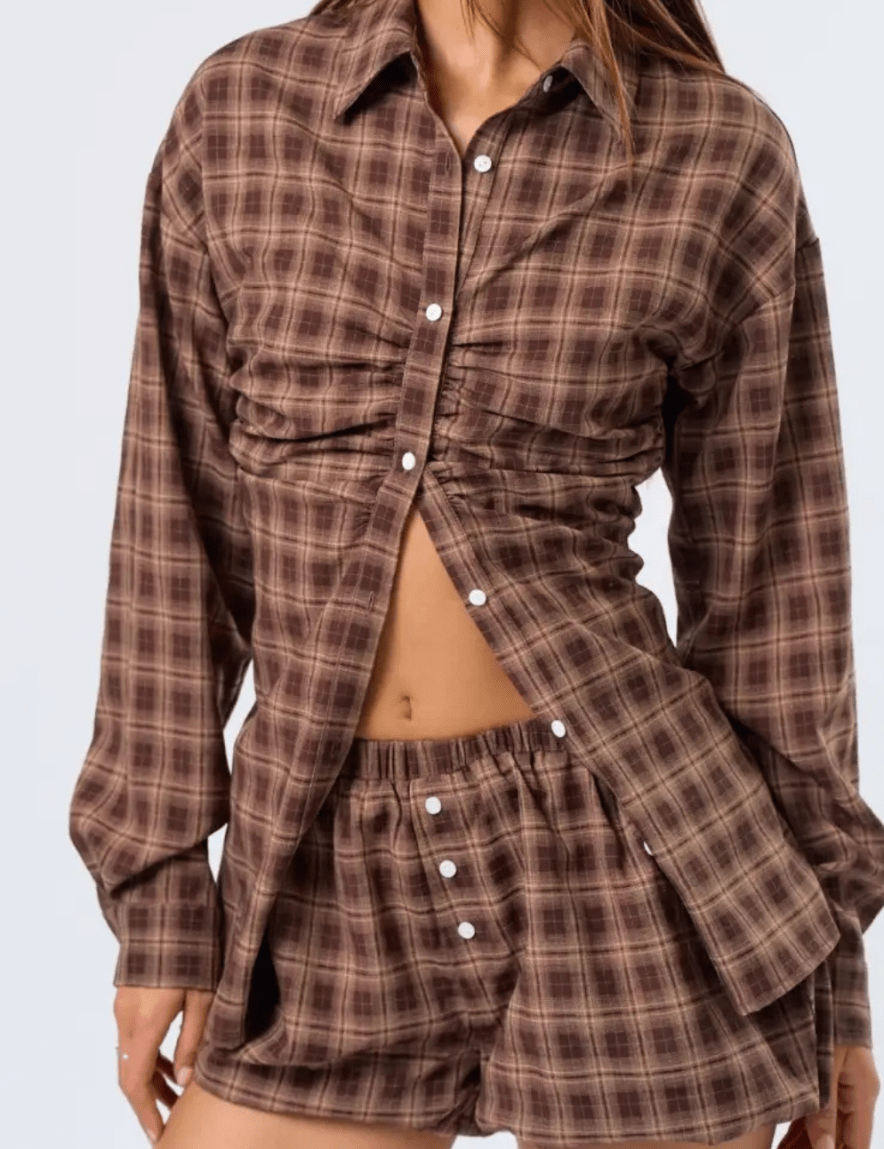long-sleeve-plaid-button-up-top-2206066.png