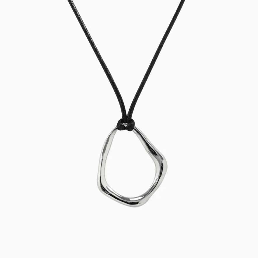 modern-twist-cord-necklace-4487012.png