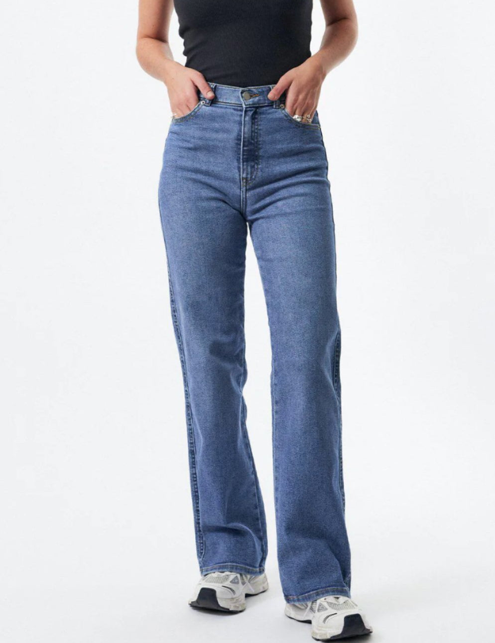 Moxy Straight- Cape Sky Worn Hem - Highly Praise