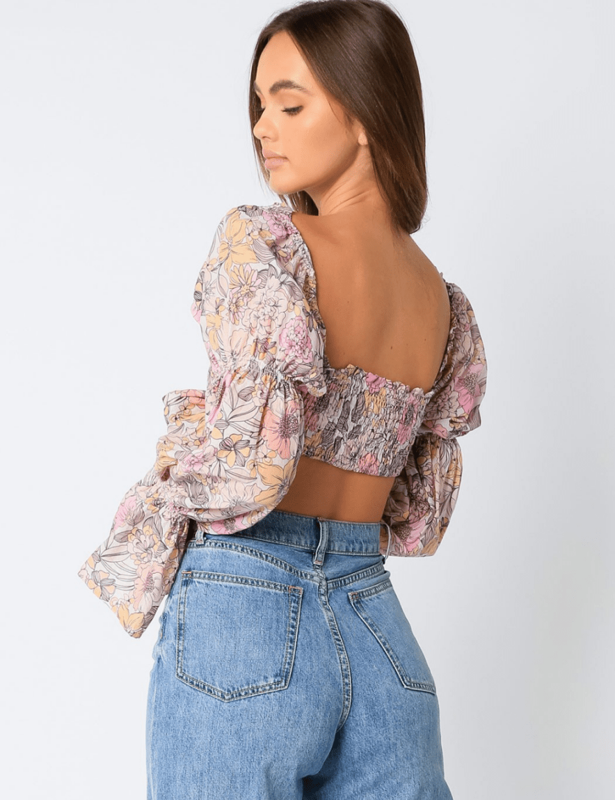 puff-sleeve-floral-tie-top-1810485.png