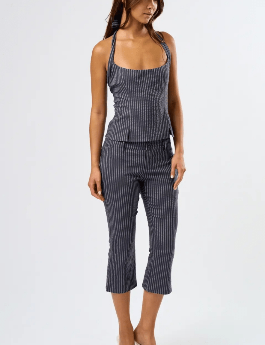 striped-capri-pants-4130079.png