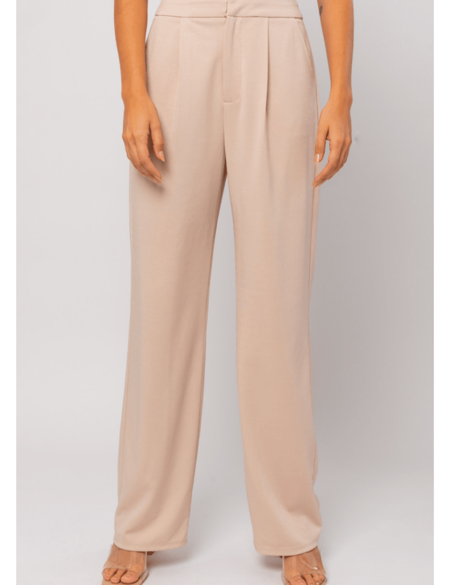 wide-leg-trousers-8613050.png